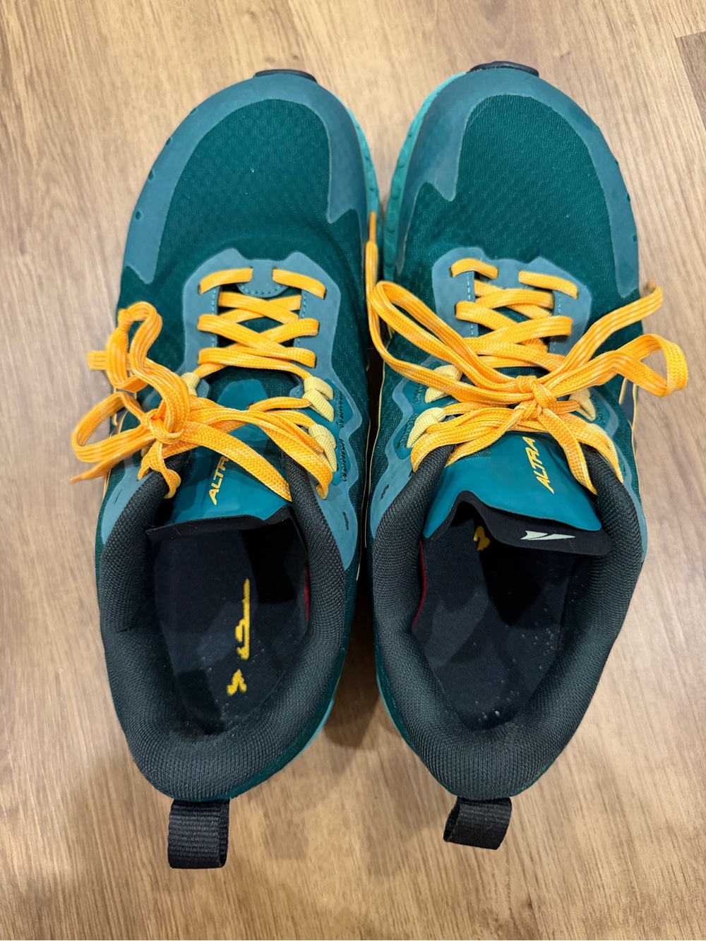 Altra Men's Teal Athletic Shoes with Yellow Laces - Picture 10 of 10
